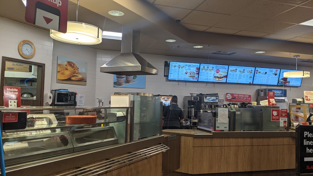 Tim Hortons | 6455 Quinpool Rd, Halifax, NS B3L 1B1, Canada | Phone: (902) 425-0045