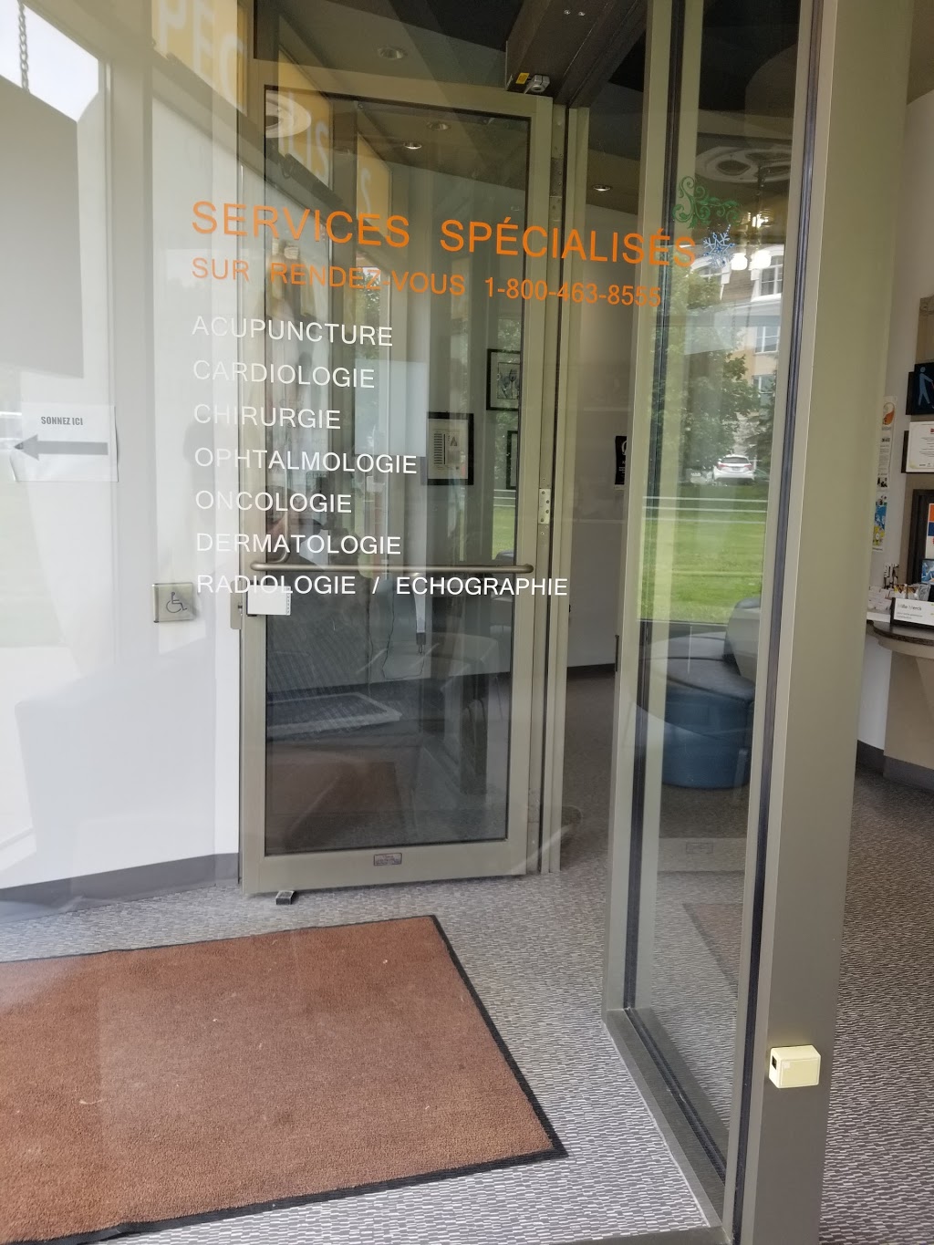 Clinique Vétérinaire Fontainebleau | 20 Boulevard des Châteaux Local 107, Blainville, QC J7B 1Z8, Canada | Phone: (450) 420-4446