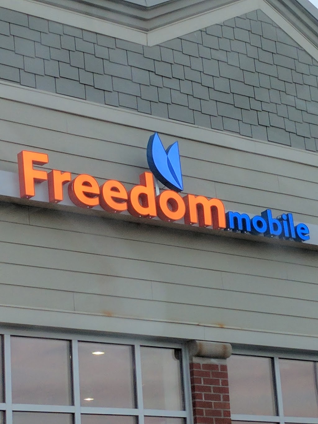 Freedom Mobile | 1480 Major MacKenzie Dr W, Vaughan, ON L6A 4H6, Canada | Phone: (289) 553-9463