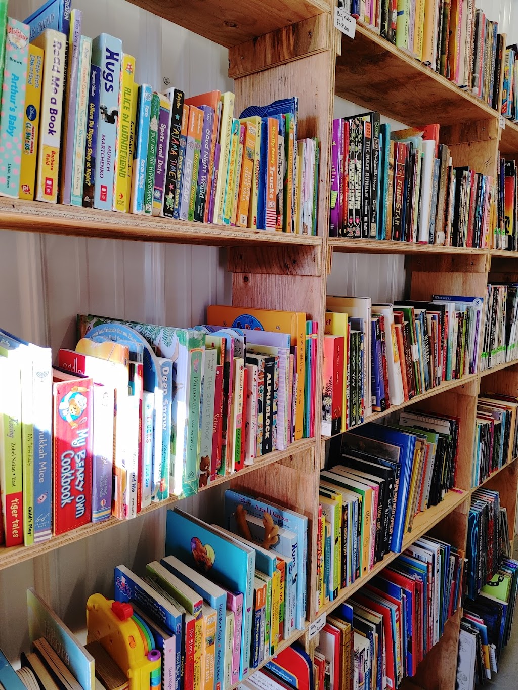 Forest Books & Media | 371 1st St, Winkler, MB R6W 2R8, Canada | Phone: (204) 362-3345