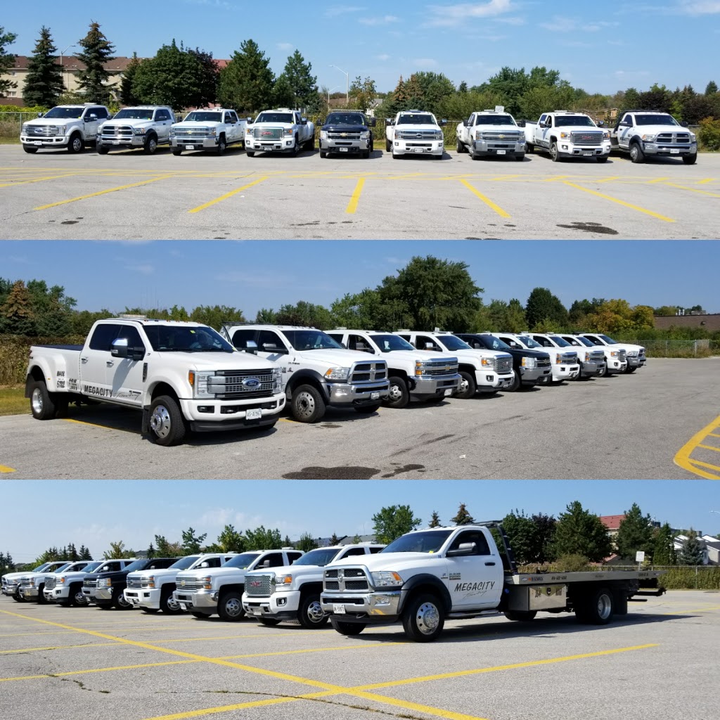 Megacity Towing 美加城拖车 | 361 John St Unit 3, Thornhill, ON L3T 5W5, Canada | Phone: (416) 688-6868