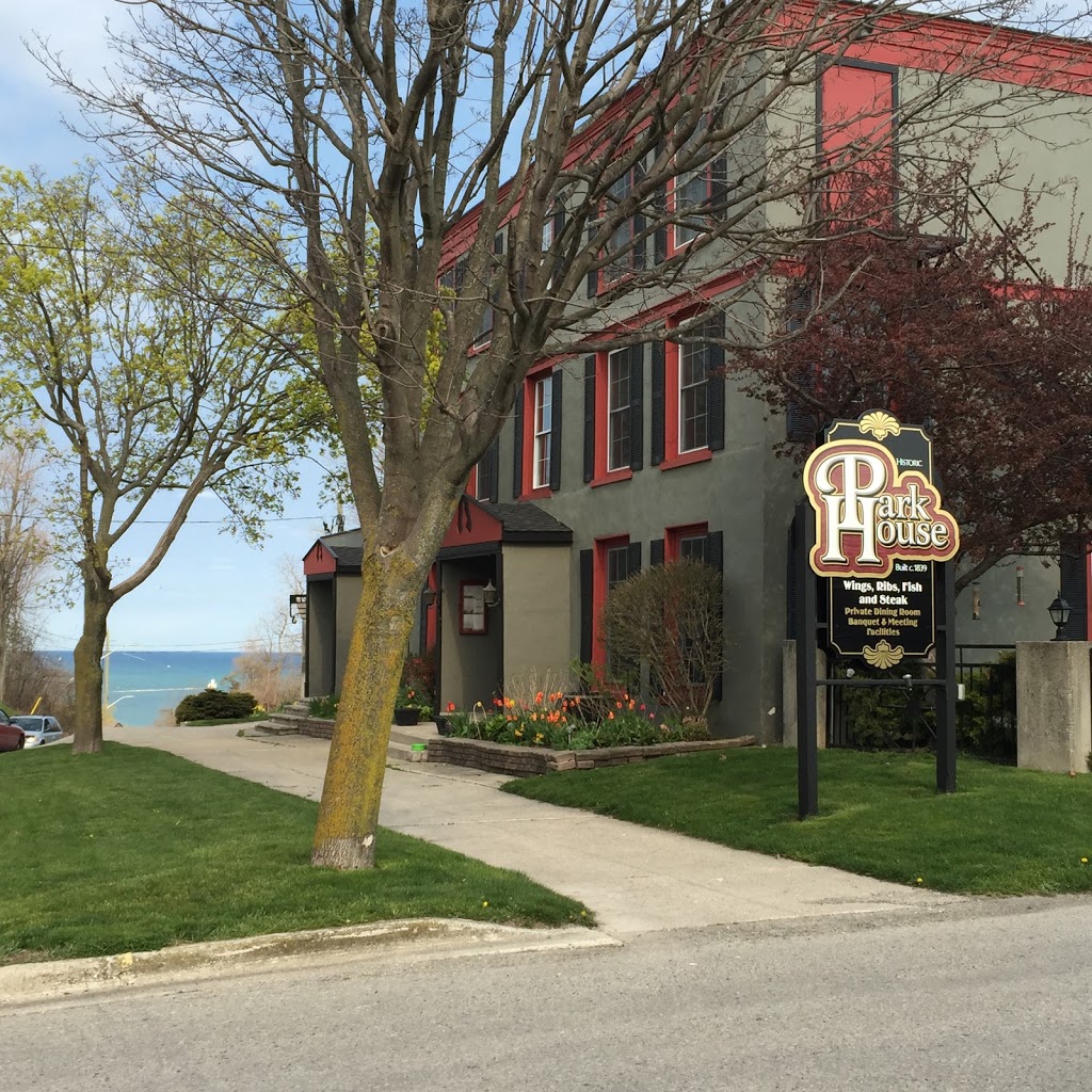 Park House Bar & Restaurant | 168 West St, Goderich, ON N7A 2K9, Canada | Phone: (519) 524-4968