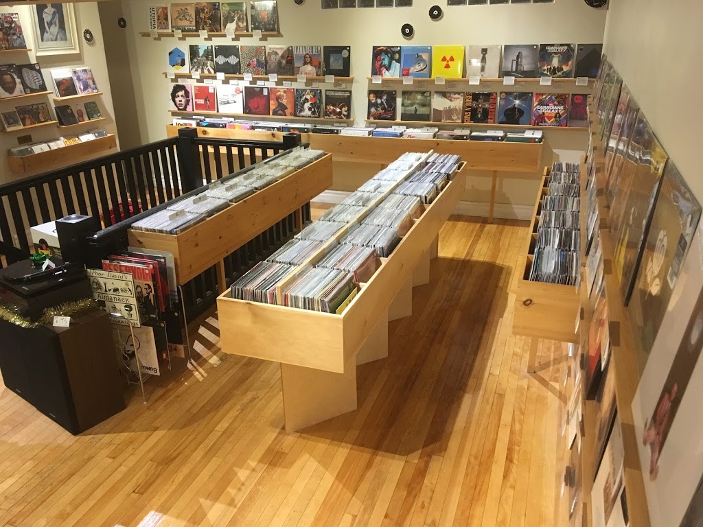 Cosmic Daves Vinyl Emporium | 595 Kathleen St, Sudbury, ON P3C 2N4, Canada | Phone: (705) 222-9387