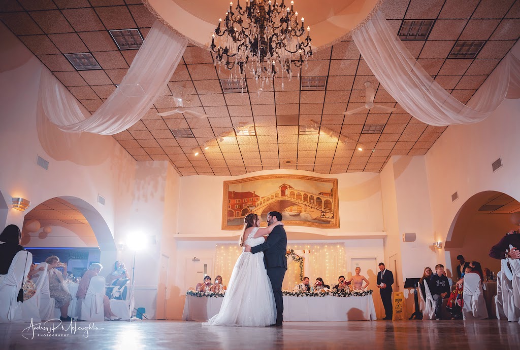 Andrew McLaughlin Luxury Wedding Photographer | 931 Safari Dr, Kingston, ON K7M 7C4, Canada | Phone: (613) 483-6700