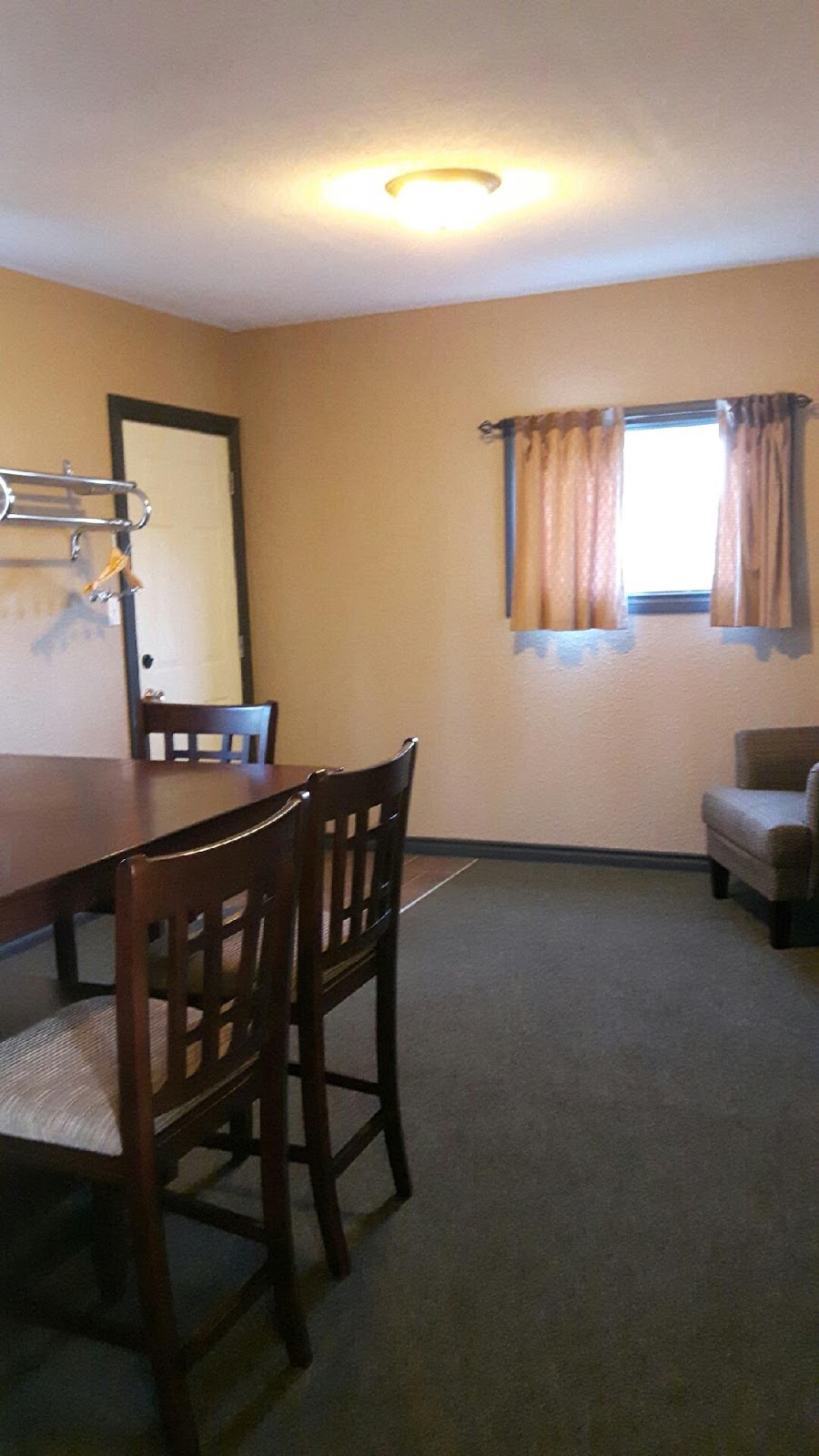 River Side Motel | 5315 50a St, Sangudo, AB T0E 2A0, Canada | Phone: (780) 785-3738