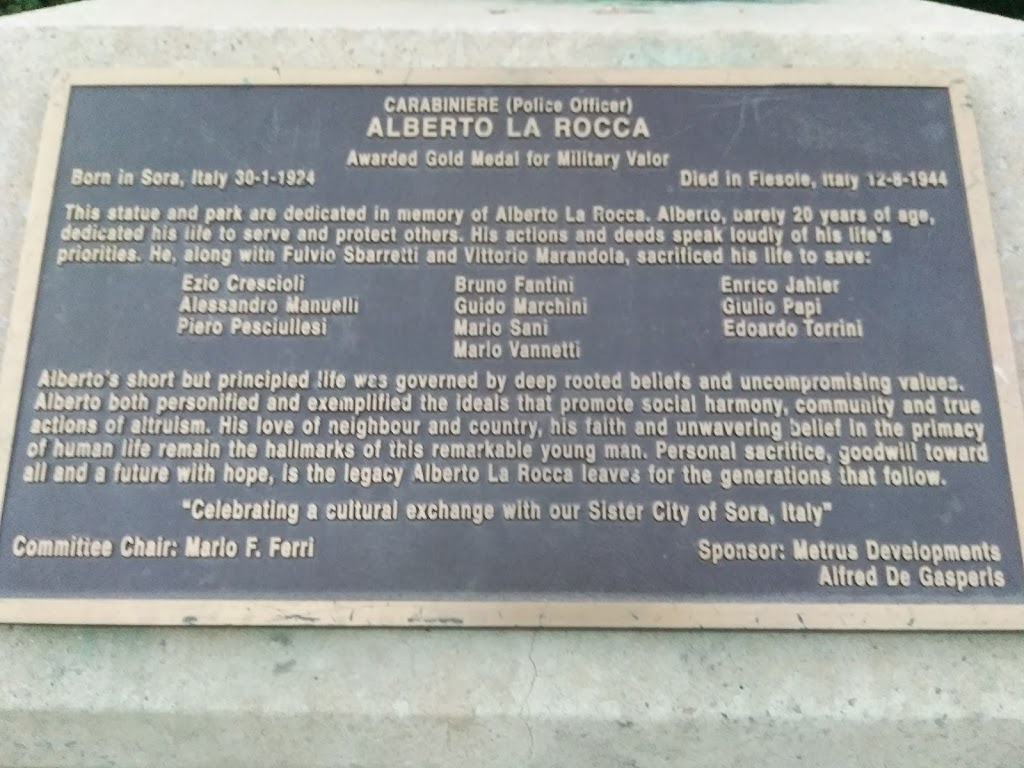 La Rocca Square | 327 La Rocca Ave, Woodbridge, ON L4H 2L8, Canada | Phone: (905) 832-8577