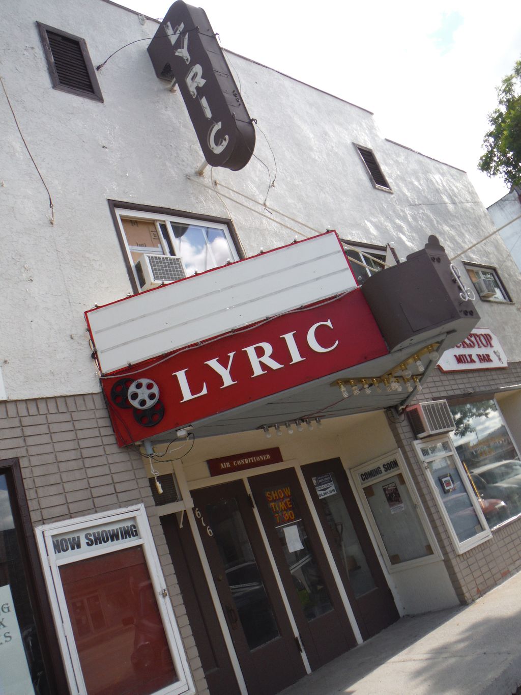 Lyric Theatre | 612 Park Ave, Beausejour, MB R0E 0C0, Canada | Phone: (204) 268-3552