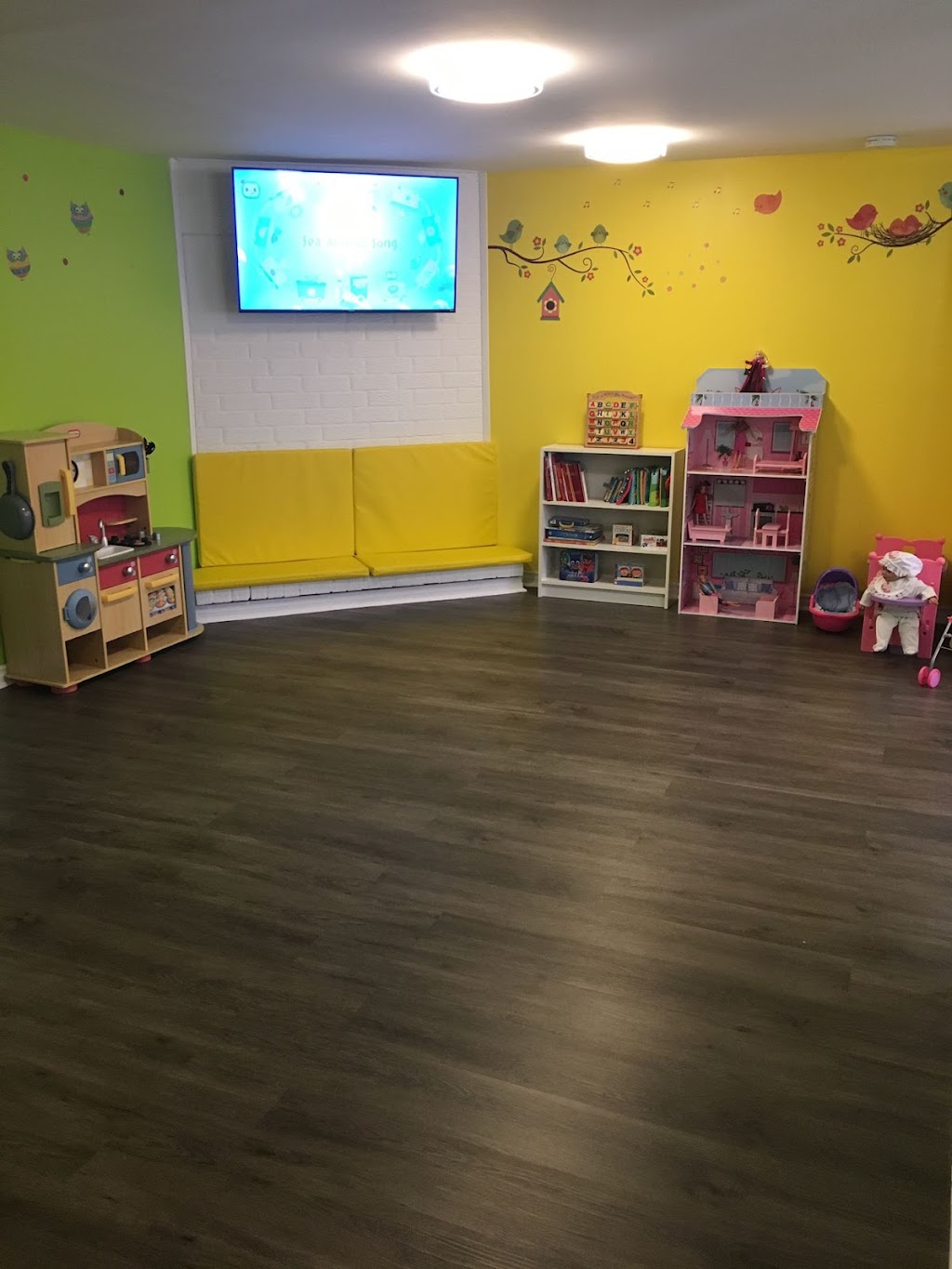 Nursery Les Génies De Chomedey | 631 Rue Carleton, Laval, QC H7W 4R6, Canada | Phone: (514) 835-3665