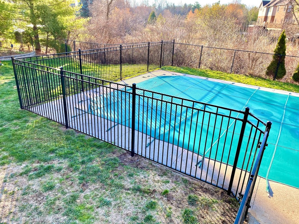 Town & Country Fencing Inc., | 467 Elmira Rd N, Guelph, ON N1K 1C2, Canada | Phone: (519) 822-8929