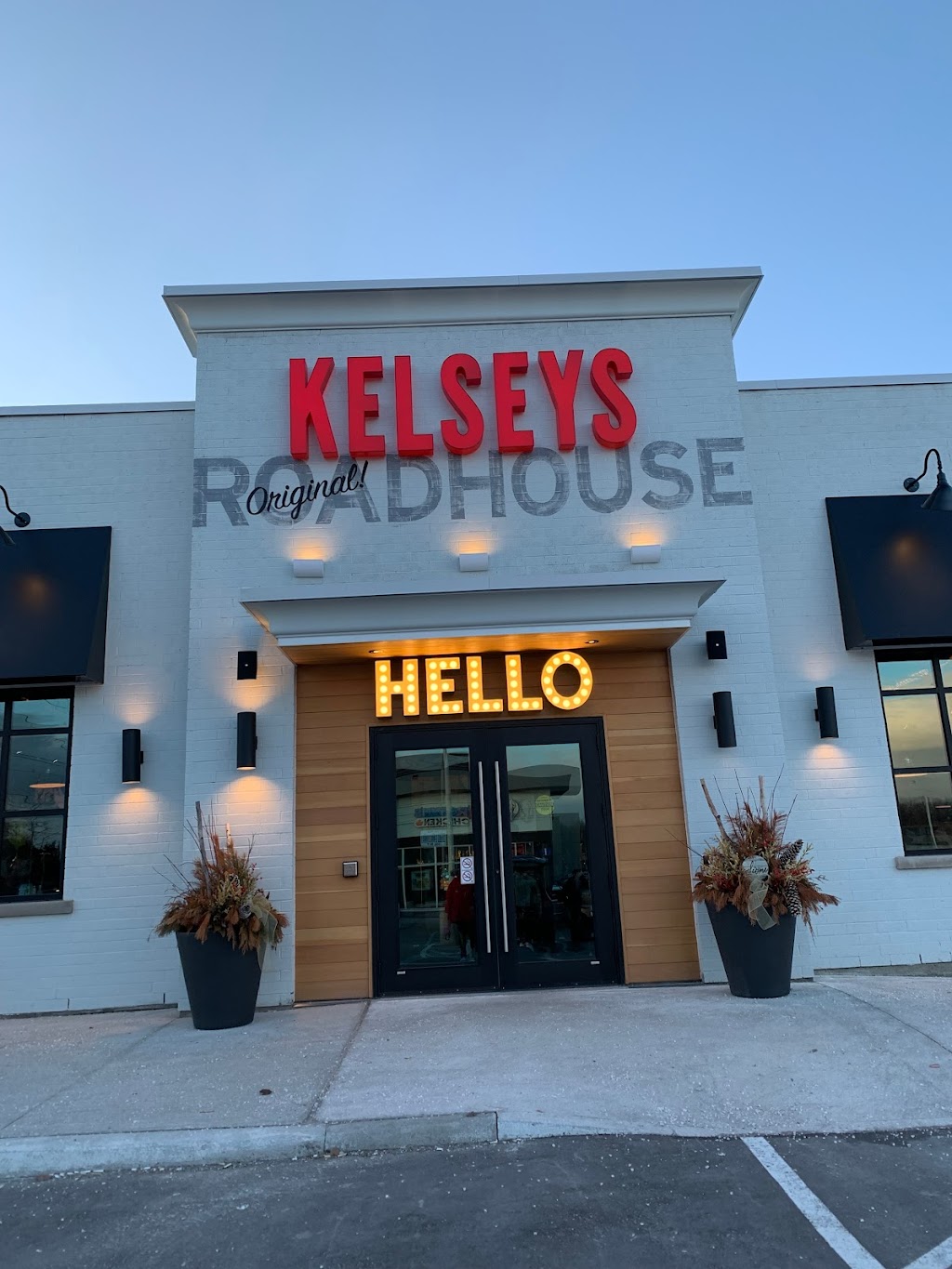 Kelseys | 6099 Erin Mills Pkwy, Mississauga, ON L5N 0G5, Canada | Phone: (289) 334-0977