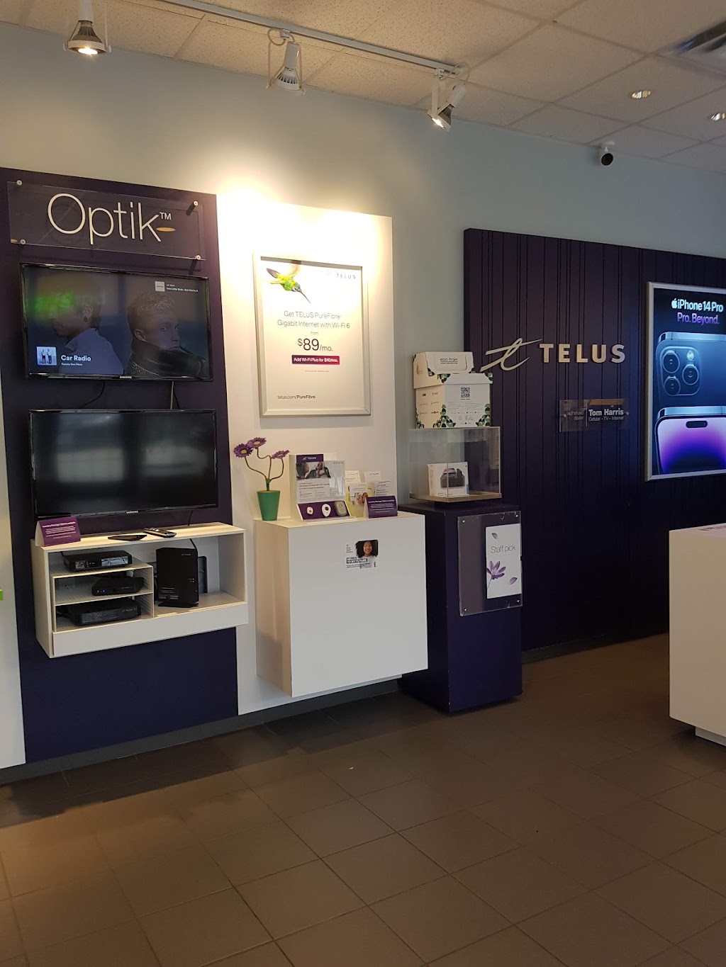 TELUS | 6631 Island Hwy N Unit 45, Nanaimo, BC V9T 4T7, Canada | Phone: (250) 390-0544