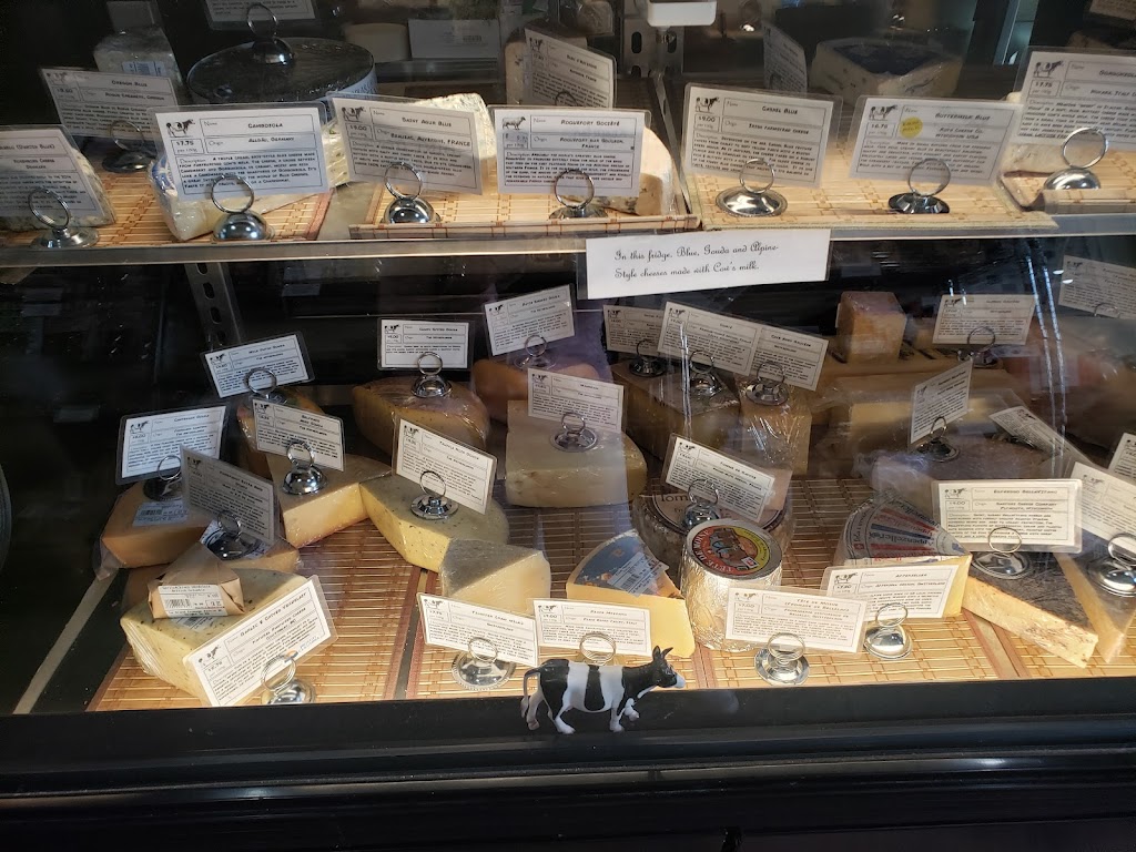 Le Grand Fromage | 672 2 Ave, Fernie, BC V0B 1M0, Canada | Phone: (250) 531-0030