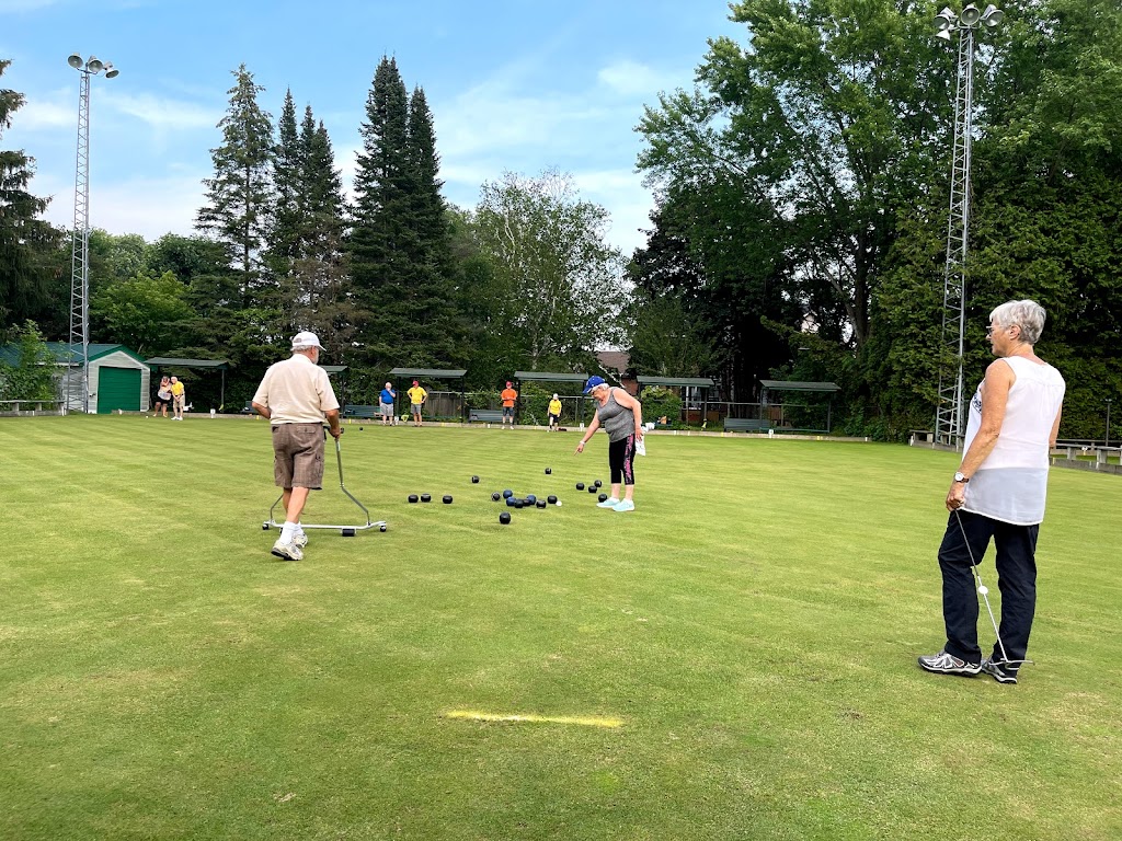 Owen Sound Roselawn Bowling Club | 1555 5th Ave W, Owen Sound, ON N4K 5B4, Canada | Phone: (519) 416-6747