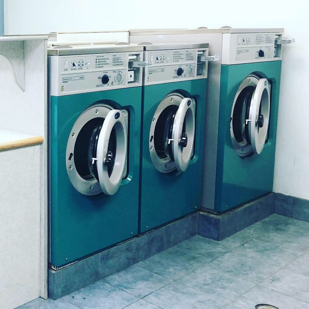 Budget Coin Laundry | 1629 Dundas St W, Toronto, ON M6K 1V2, Canada | Phone: (647) 290-5678