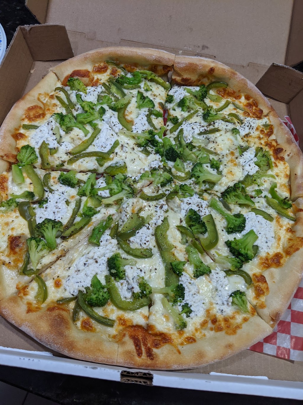 Papillon Pizzeria | 16610 Bayview Ave Unit 1&2, Newmarket, ON L3X 2H9, Canada | Phone: (905) 235-0900