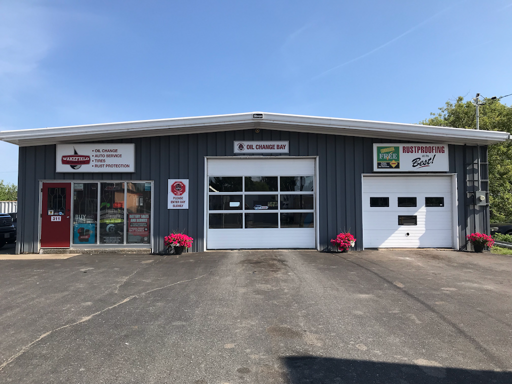 Wakefield Oil Change Plus | 311 Cumberland St N, Thunder Bay, ON P7A 4N9, Canada | Phone: (807) 345-1121