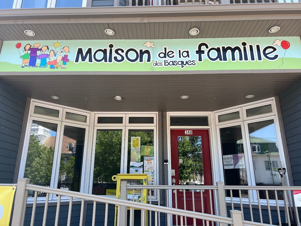 Maison de la Famille des Basques | 340 Rue Jean-Rioux, Trois-Pistoles, QC G0L 4K0, Canada | Phone: (418) 851-2662