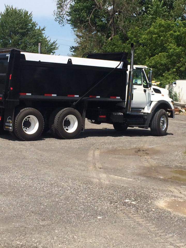 Emburghs Backhoe Service | 553 Killaly St E, Port Colborne, ON L3K 2J8, Canada | Phone: (289) 821-0591