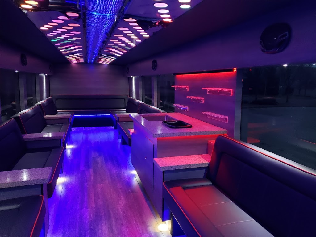 Kitchener Limo & Party Bus Rentals | 123 Pondcliffe Dr, Kitchener, ON N2R 0M4, Canada | Phone: (519) 900-4262