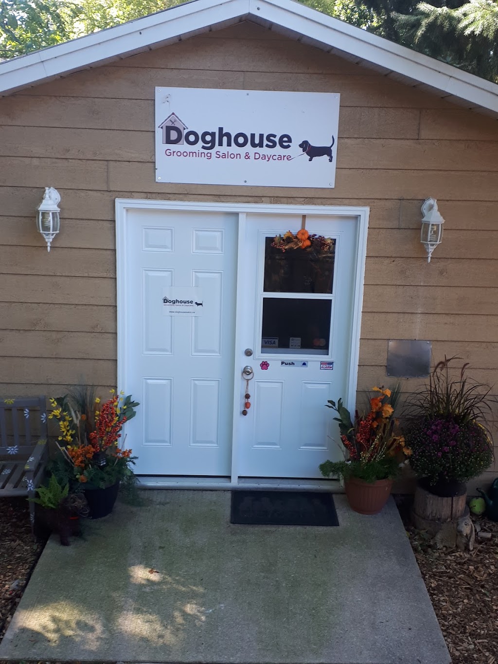 Doghouse Grooming Salon | 2220 3rd Ave W, Owen Sound, ON N4K 4S2, Canada | Phone: (519) 404-8825