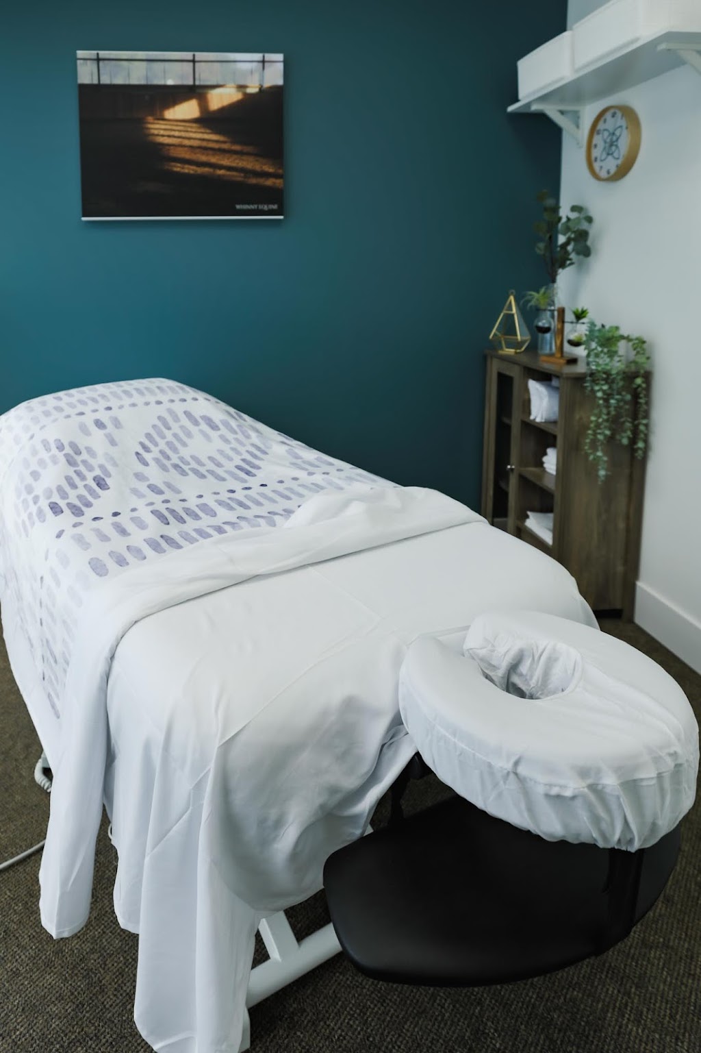 Bishop Massage and Wellness | 20759 40 Ave #101, Langley, BC V3A 2X9, Canada | Phone: (604) 427-2574