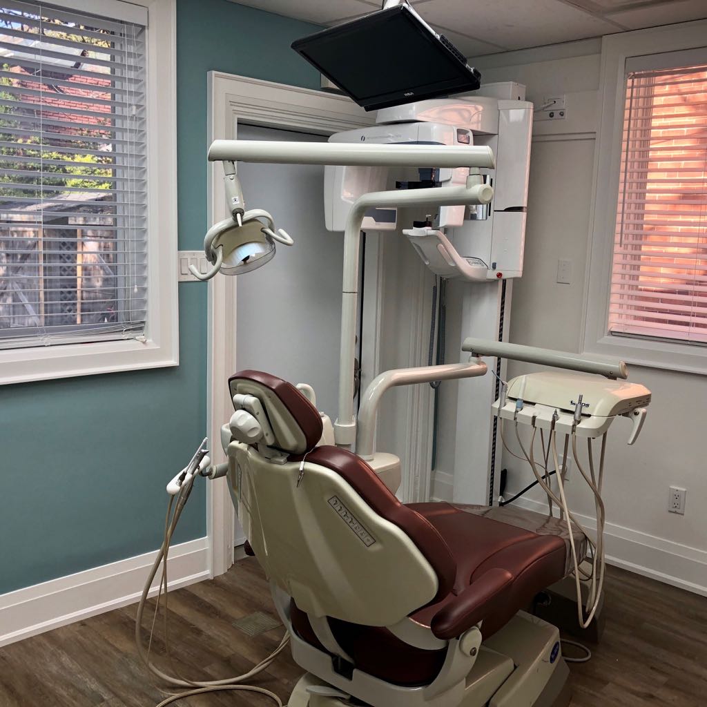 Dundas Dental and Hygiene Clinic | 4154 Dundas St W, Etobicoke, ON M8X 1X3, Canada | Phone: (416) 233-1933