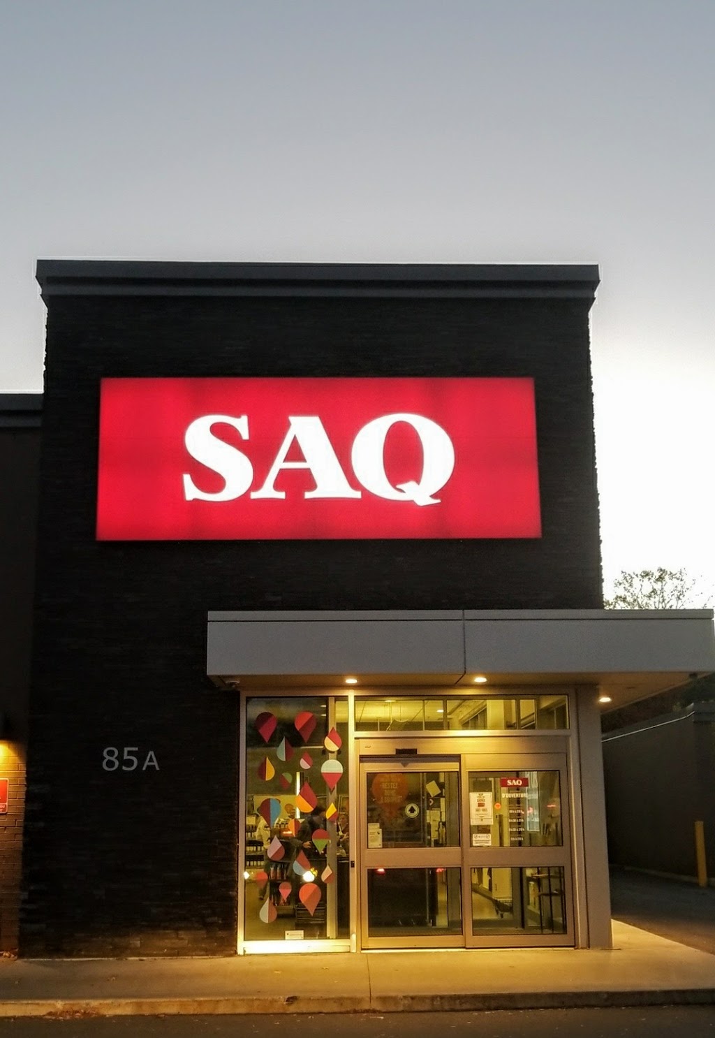 SAQ | 85 Boulevard de Gaulle, Lorraine, QC J6Z 3R8, Canada | Phone: (450) 621-0610