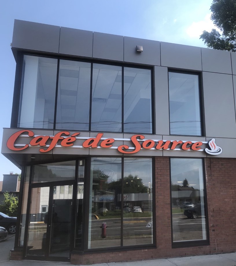 Café de Source | 4499 Boulevard des Sources, Roxboro, QC H8Y 3C1, Canada | Phone: (514) 624-4600