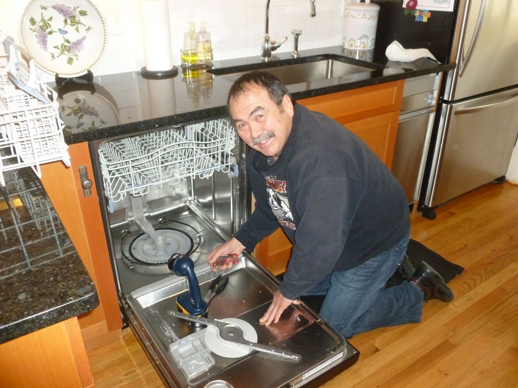 Thornhill Appliance Repair Care Inc | 1 Clark Ave W #406, Thornhill, ON L4J 7Y6, Canada | Phone: (647) 946-9410