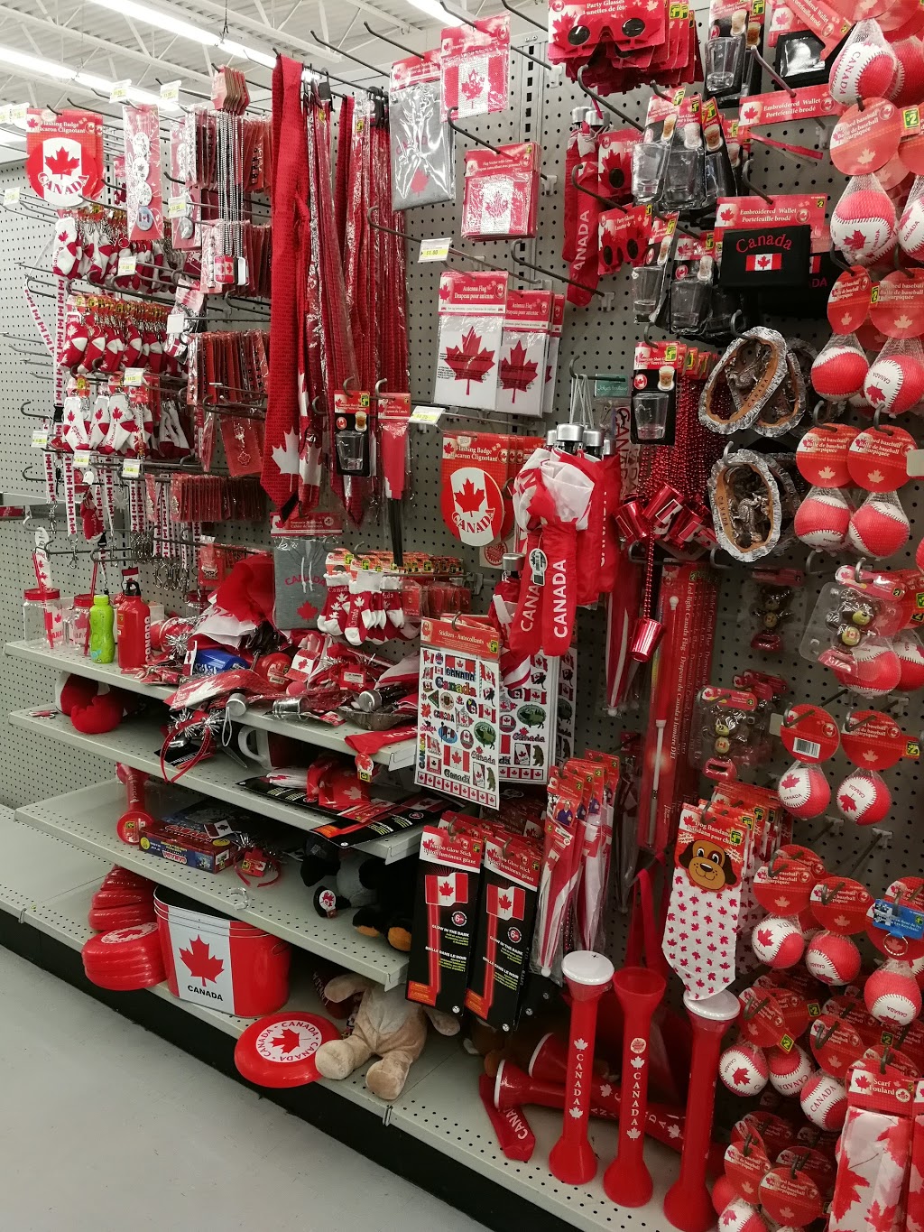 Dollarama | 262 Montée des Pionniers, Terrebonne, QC J6V 1S6, Canada | Phone: (450) 581-4746