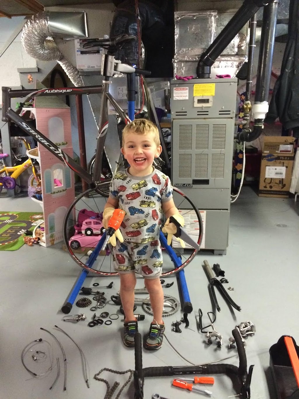 K2O School of Bicycle Mechanics | 175 Helen Rapp Way, Ottawa, ON K0A 2P0, Canada | Phone: (613) 452-2453