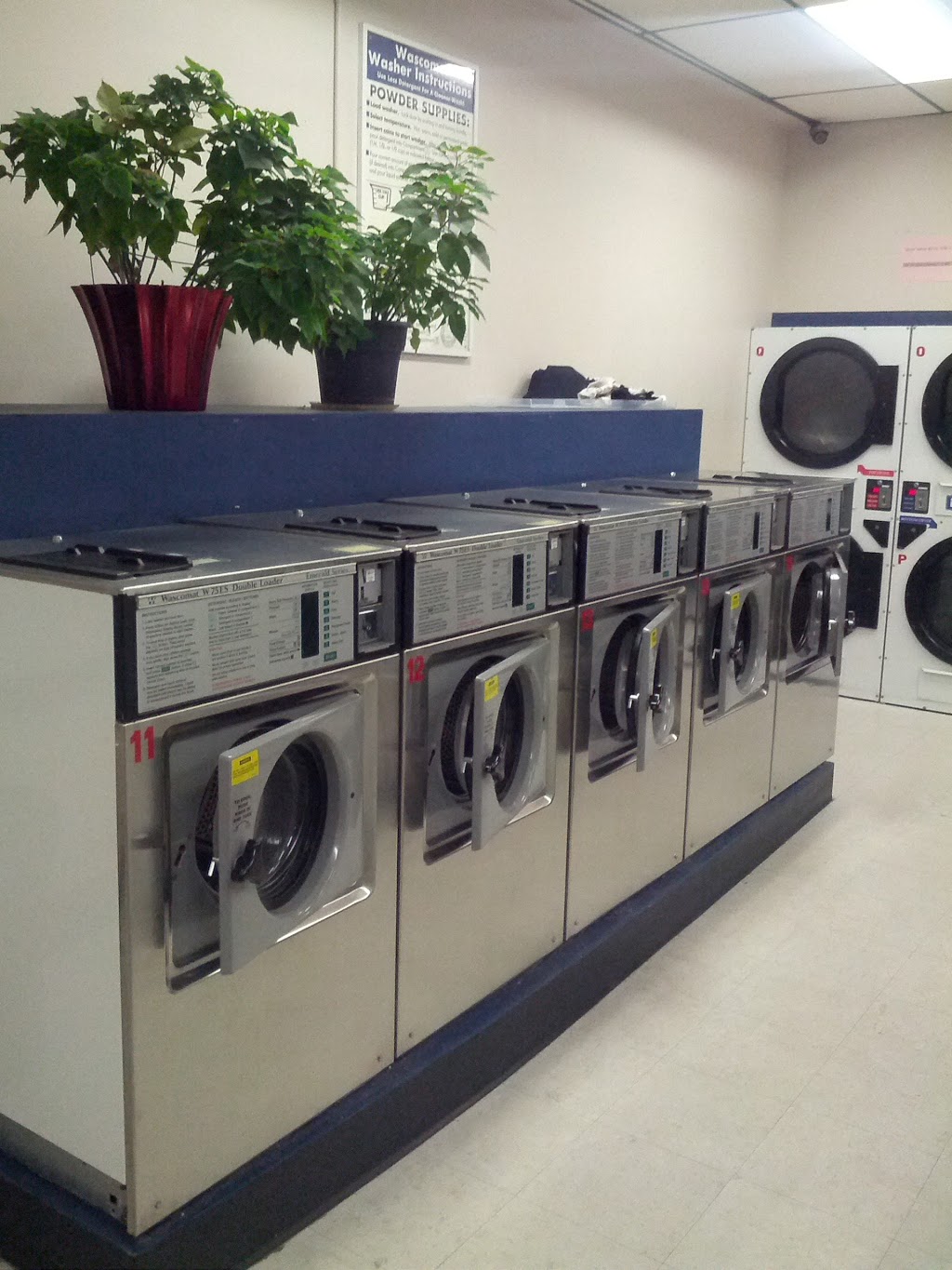 Bowness Laundromat | 6304 Bowness Rd NW, Calgary, AB T3B 0E6, Canada | Phone: (403) 460-6777