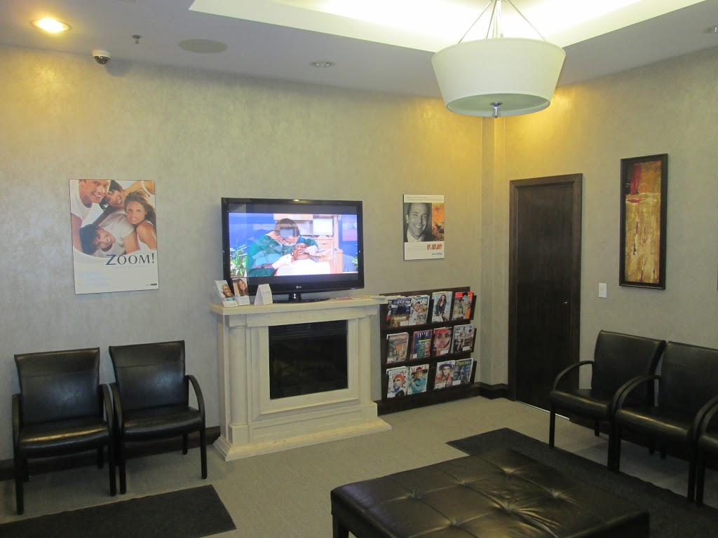 Upper Canada Dental Centre | 17600 Yonge St, Newmarket, ON L3Y 4Z1, Canada | Phone: (905) 853-4546