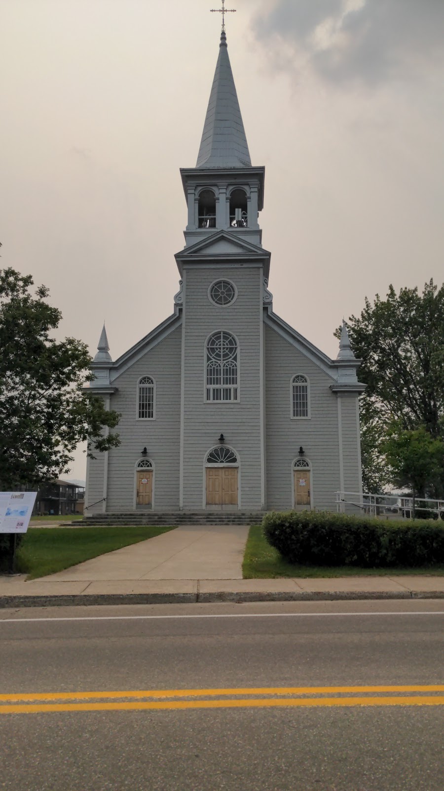 Saint-Michel-des-Saints Church | 401 Rue Brassard, Saint-Michel-des-Saints, QC J0K 3B0, Canada | Phone: (450) 833-6777