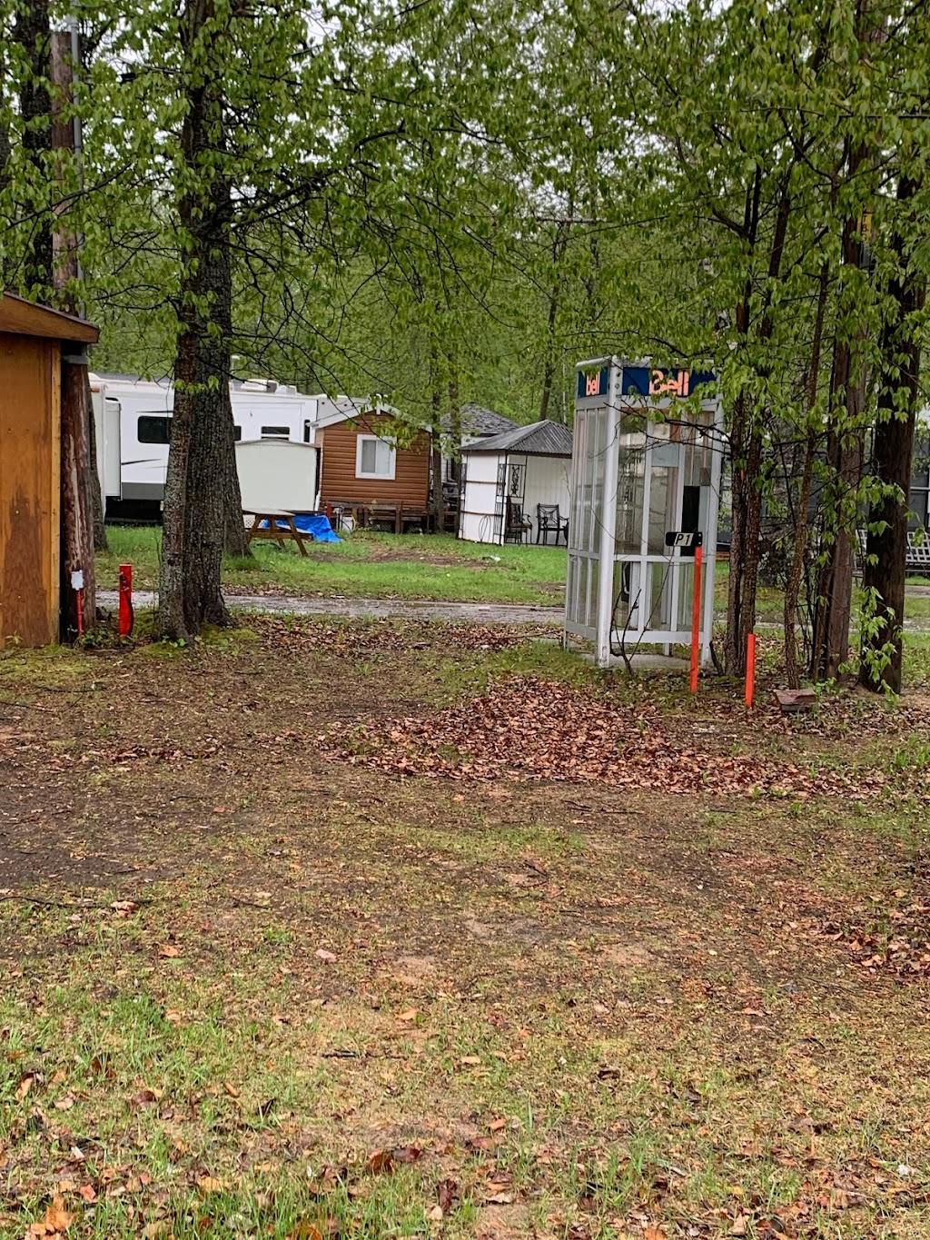 Camping Plage Robertson | 2190 Rue Ouiatchouan, Mashteuiatsh, QC G0W 2H0, Canada | Phone: (418) 275-1375