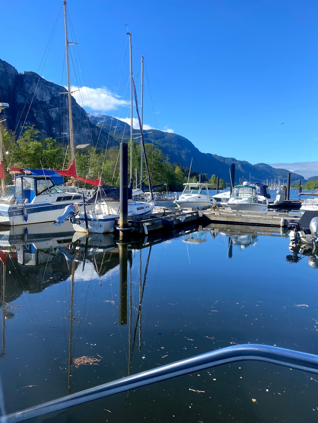 Blue Heron Marina Ltd | 1476 Pemberton Ave, Squamish, BC V8B 0K2, Canada | Phone: (604) 892-3703