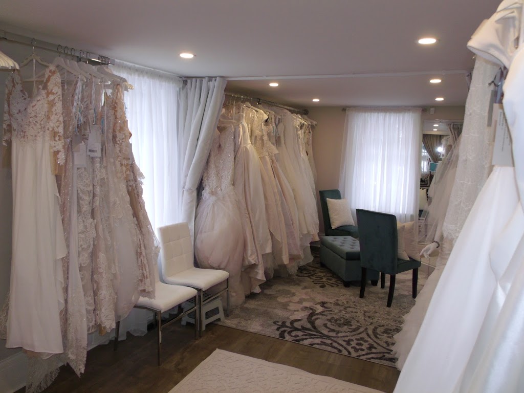 Memories Bridal | 17 Ross St, Barrie, ON L4N 1E8, Canada | Phone: (705) 333-9179