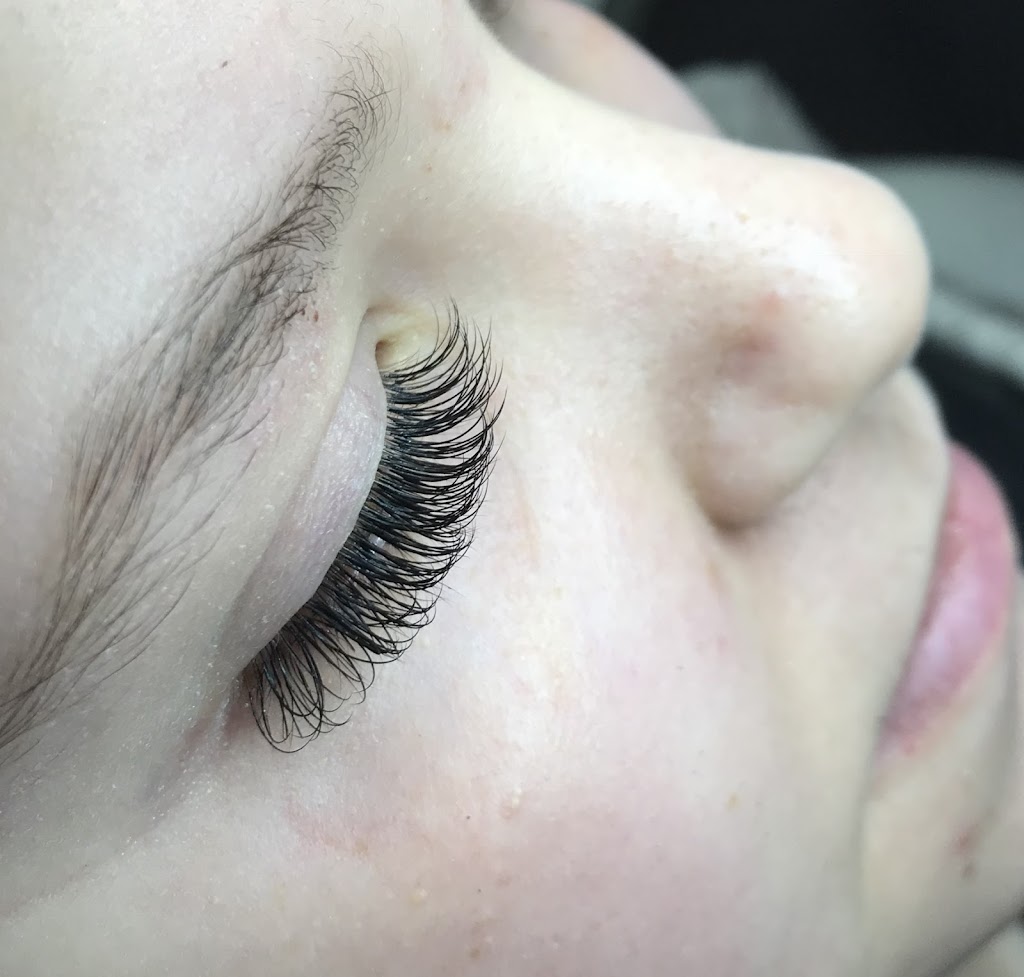 Shellys Lash & Brow Boutique | 9 Westwood Green, Fort Saskatchewan, AB T8L 4G4, Canada | Phone: (780) 217-7566