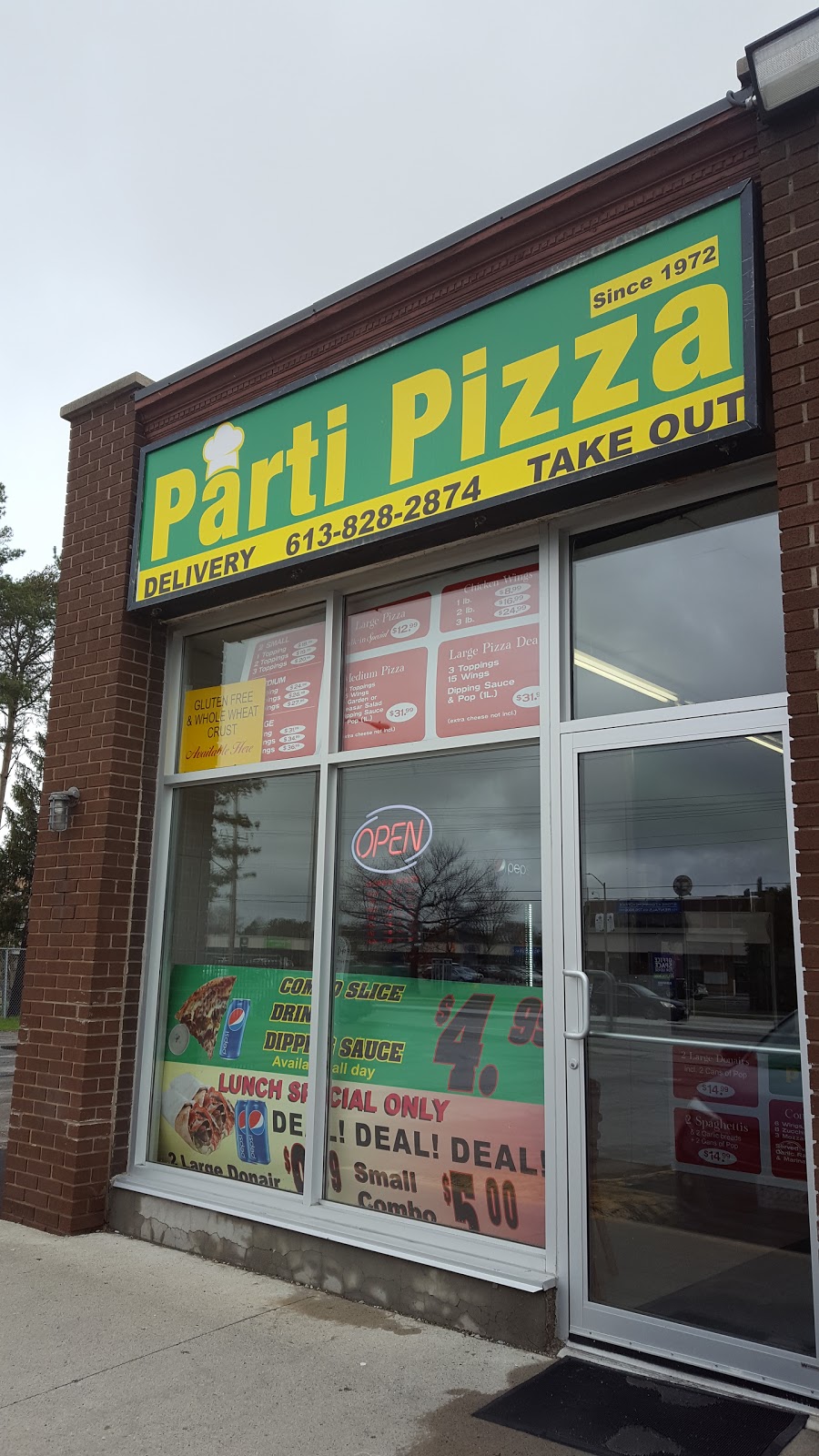 Parti Pizza | 267 Greenbank Rd, Nepean, ON K2H 8K9, Canada | Phone: (613) 828-2874