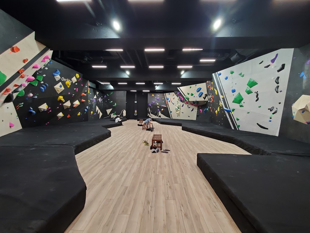 Basecamp Climbing Queen West | 186 Spadina Ave Unit 1A, Toronto, ON M5T 3B2, Canada | Phone: (416) 546-3941