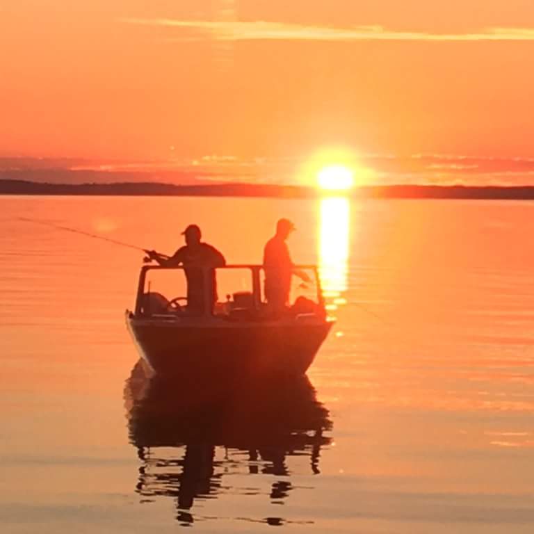 Gull Lake Fishing Charters | 64 Brighton Beach, Bentley, AB T0C 0J0, Canada | Phone: (403) 358-9709