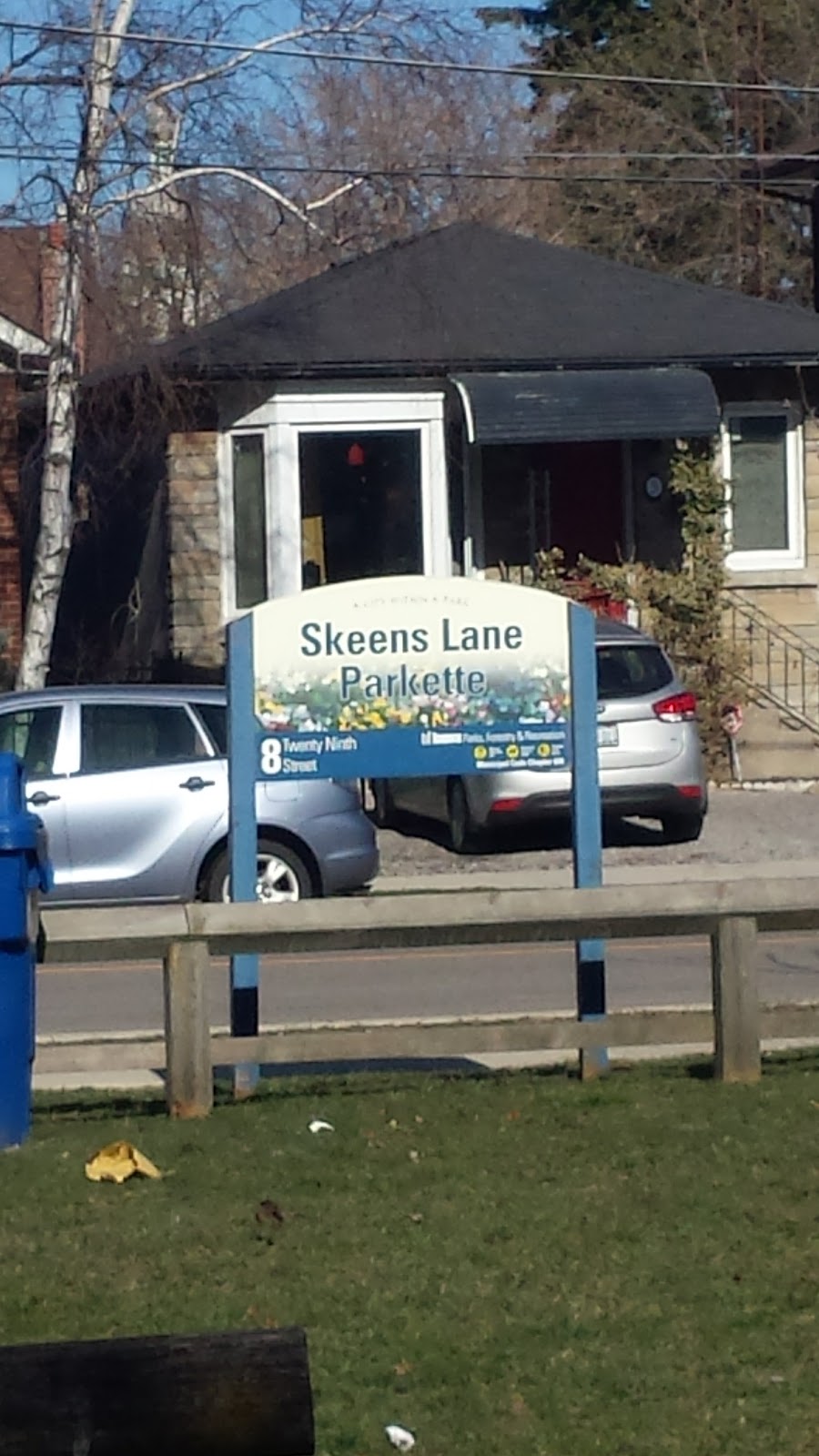 Skeens Lane Parkette | 3422 Skeens Ln, Etobicoke, ON M8W 3A8, Canada | Phone: (416) 338-4386