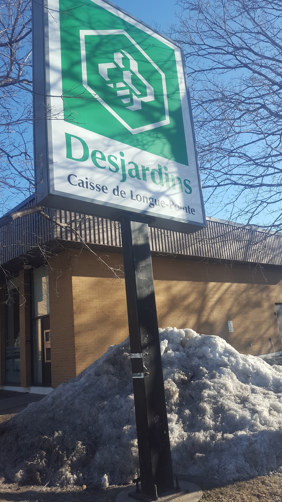 Centre de services Desjardins St-Victor | 9540 Rue Hochelaga, Montréal, QC H1L 2R2, Canada | Phone: (514) 353-4030