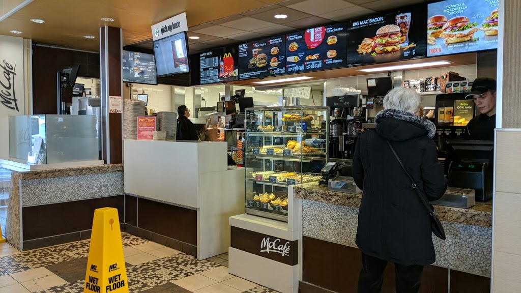 McDonalds | 4416 Innes Rd, Orléans, ON K4A 3W3, Canada | Phone: (613) 841-6633