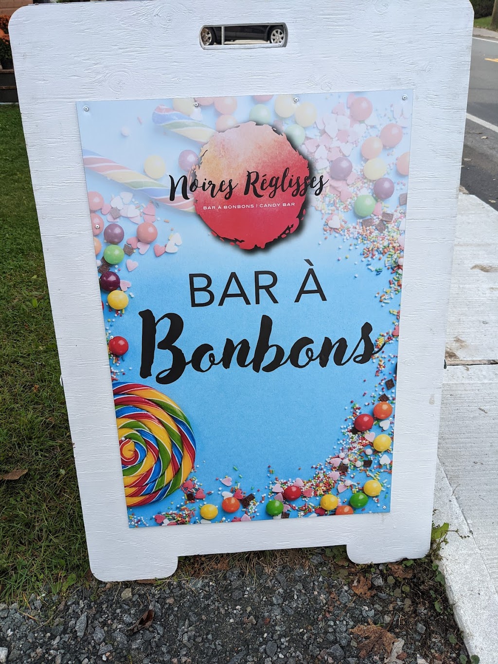 Noires Réglisses bar à bonbons /Candy bar | 654 Rue Labelle, Mont-Tremblant, QC J8E 3H2, Canada | Phone: (819) 425-2332