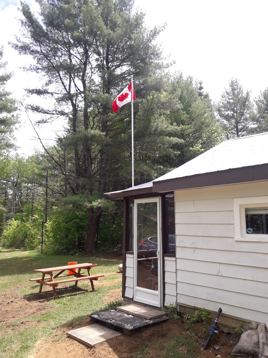 Camp Woodbridge | 1572 Lewisham Rd, Gravenhurst, ON P1P 1R3, Canada | Phone: (416) 740-7575