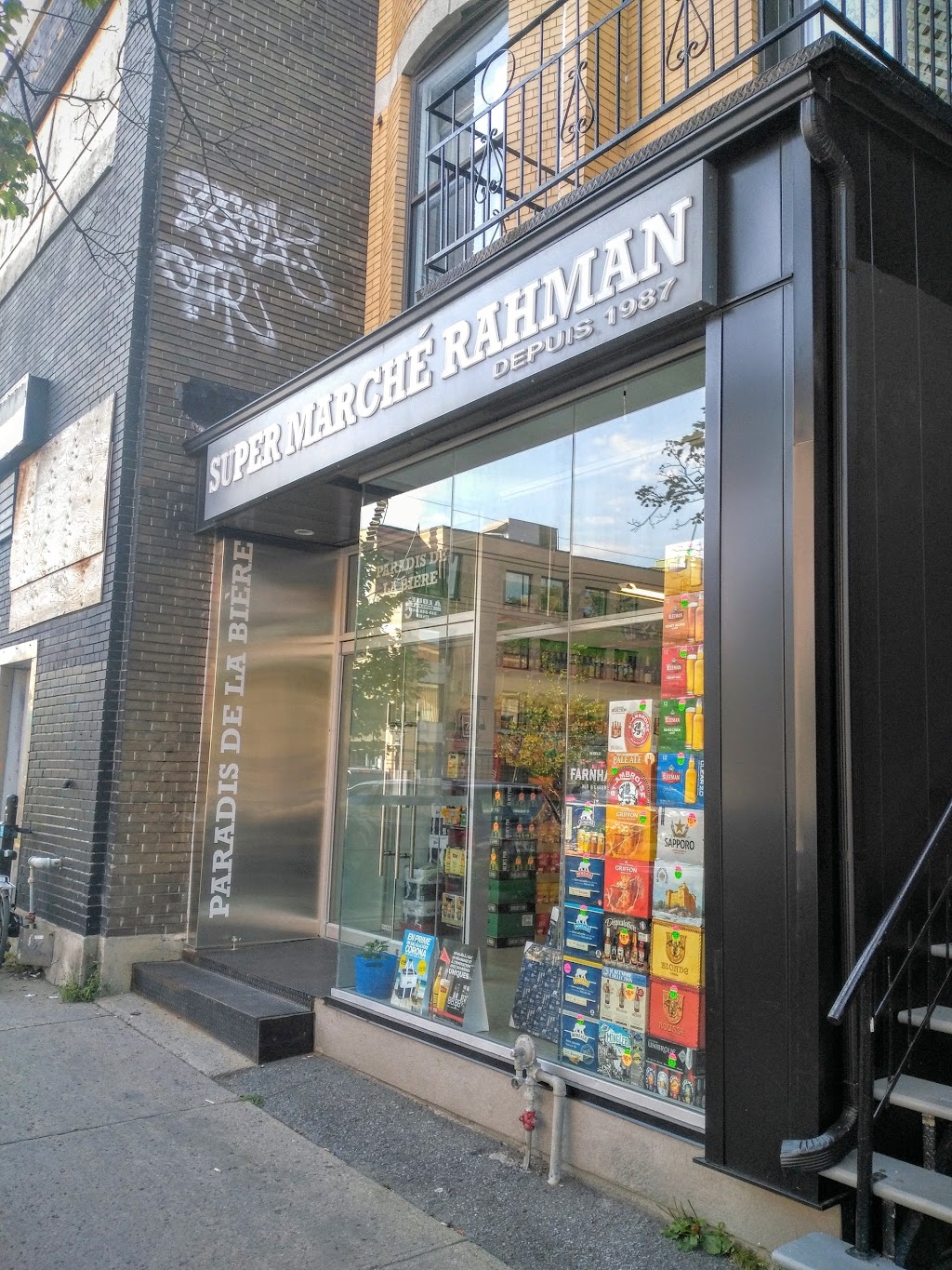 Supermarche Rahman Inc | 151 Av. Laurier O, Montréal, QC H2T 2N6, Canada | Phone: (514) 279-2566