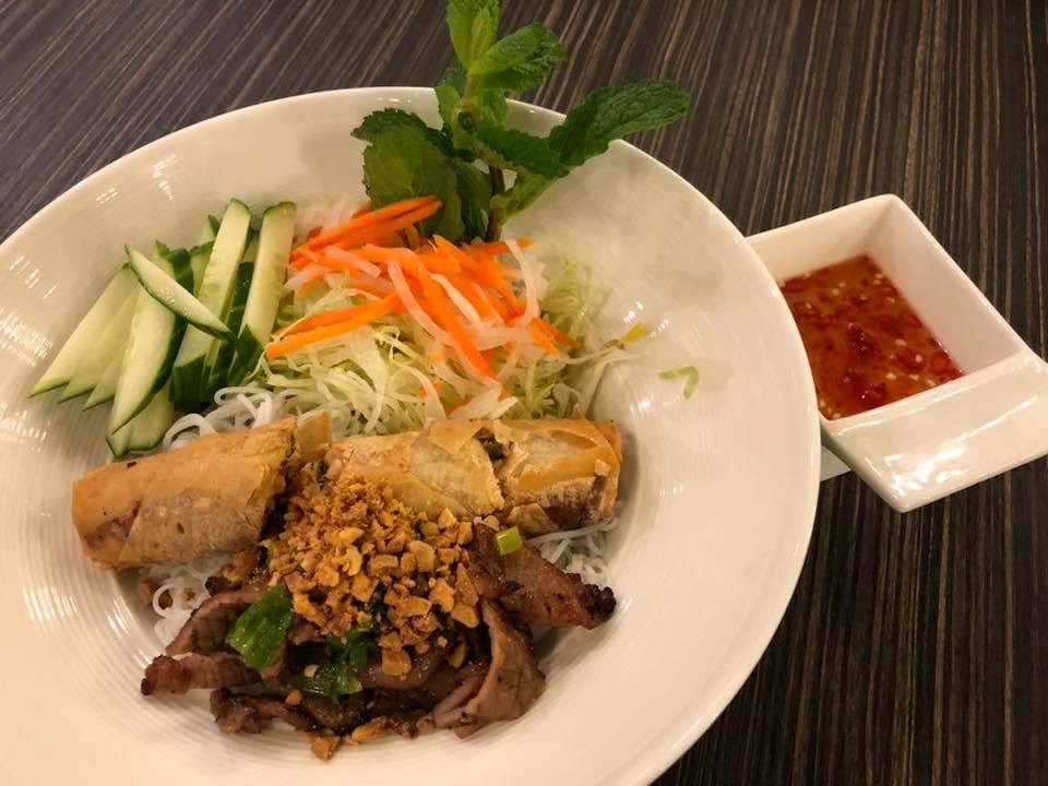 Pho Now | 2561 St Clair Ave W #6, Toronto, ON M6N 4Z5, Canada | Phone: (416) 760-8882