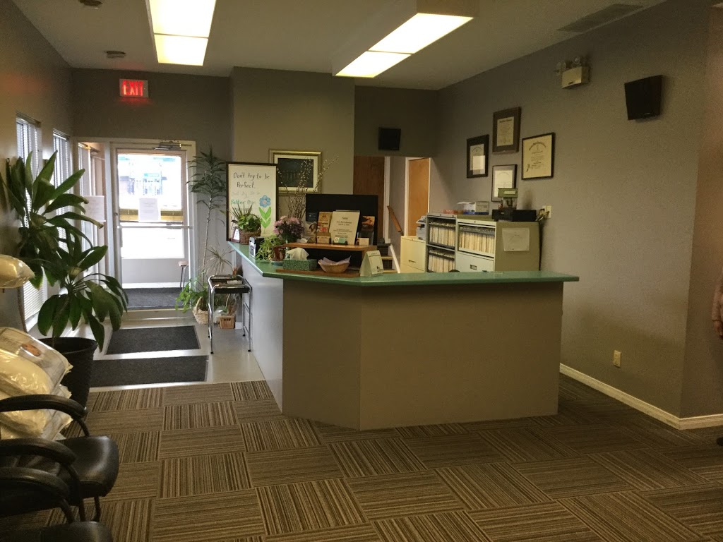 Upper Canada Chiropractic Centre | 5 Plaza Dr, Iroquois, ON K0E 1K0, Canada | Phone: (613) 652-2177
