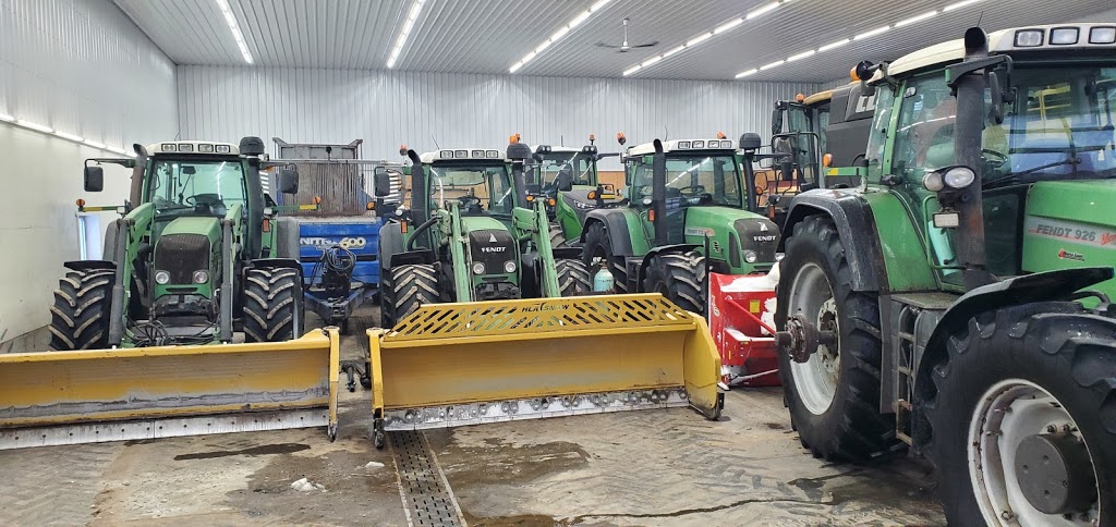 Greenleaf Farming Inc. | 2319 Floradale Rd, Elmira, ON N3B 2Z1, Canada | Phone: (519) 580-3641